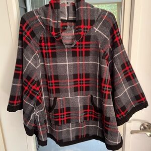 CuddlDuds Red Gray Tartan Plaid Fleece Poncho Women’s XL EUC